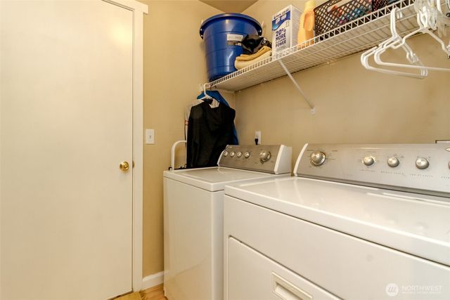 2707 9th Street SE, Puyallup, WA 98374