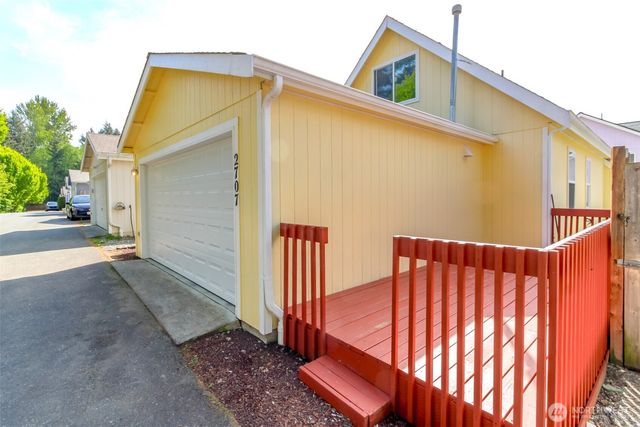 2707 9th Street SE, Puyallup, WA 98374