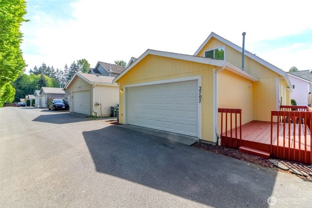 2707 9th Street SE, Puyallup, WA 98374