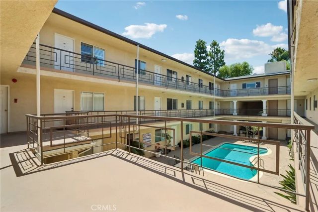 4358 Mammoth Avenue 14, Sherman Oaks, CA 91423