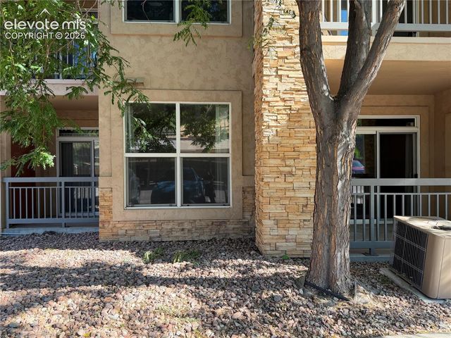 605 Cougar Bluff Point 105, Colorado Springs, CO 80906