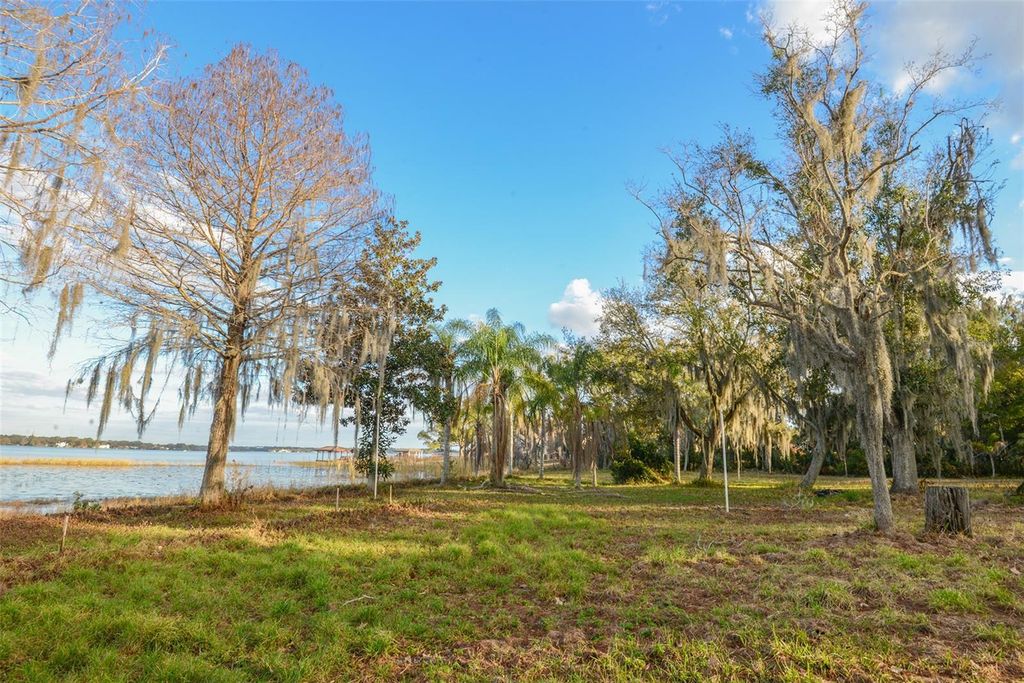 Image 31 of property listing at 11010 SCHOONER WAY, Windermere, FL 34786