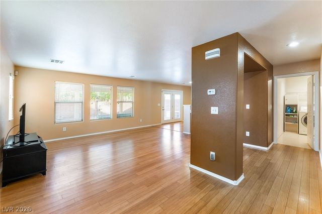 204 Lions Den Avenue, North Las Vegas, NV 89031