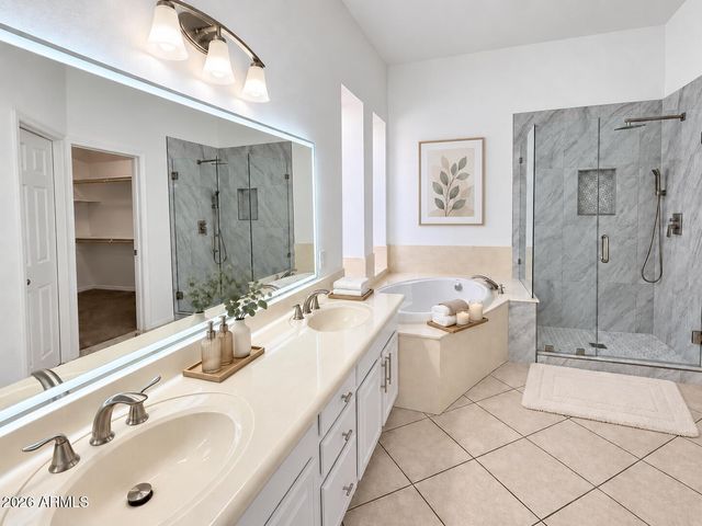 770 W CHERRYWOOD Drive, Chandler, AZ 85248