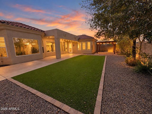 770 W CHERRYWOOD Drive, Chandler, AZ 85248