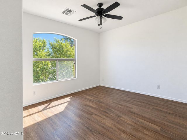 770 W CHERRYWOOD Drive, Chandler, AZ 85248