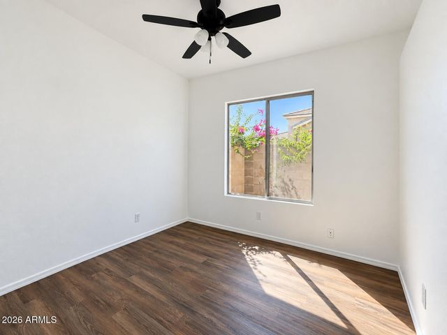 770 W CHERRYWOOD Drive, Chandler, AZ 85248