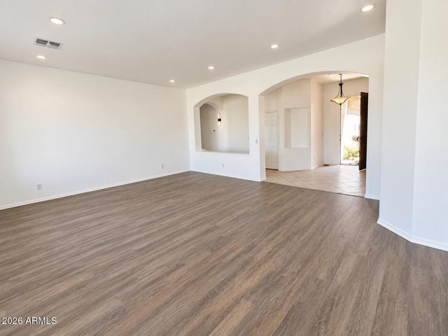 770 W CHERRYWOOD Drive, Chandler, AZ 85248