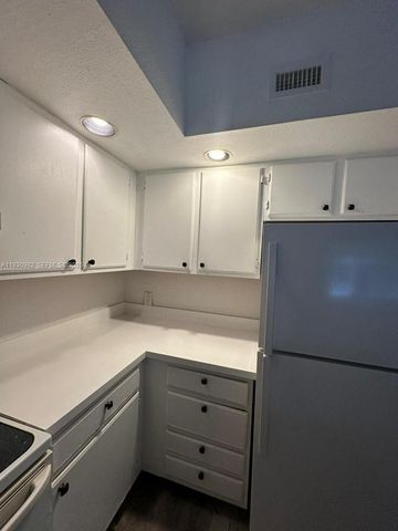 1401 Village Blvd 428, West Palm Beach, FL 33409