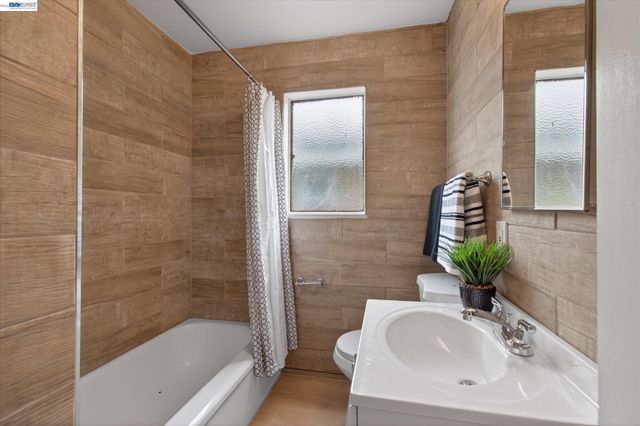 910 Miller Ave, Vallejo, CA 94591