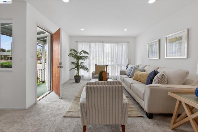 910 Miller Ave, Vallejo, CA 94591