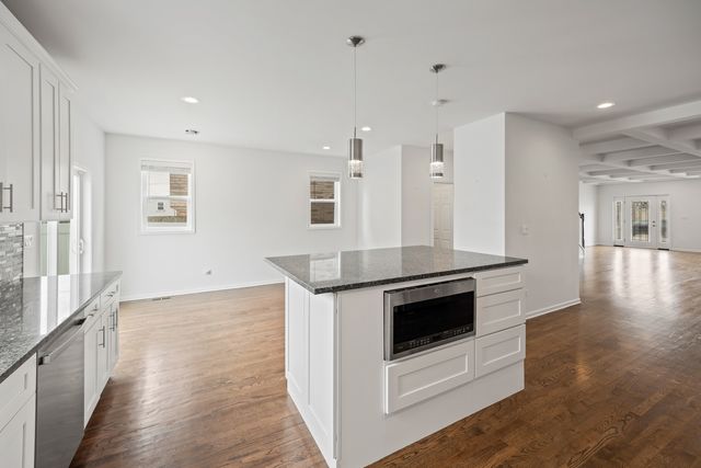 1823 N 35th Avenue, Stone Park, IL 60165