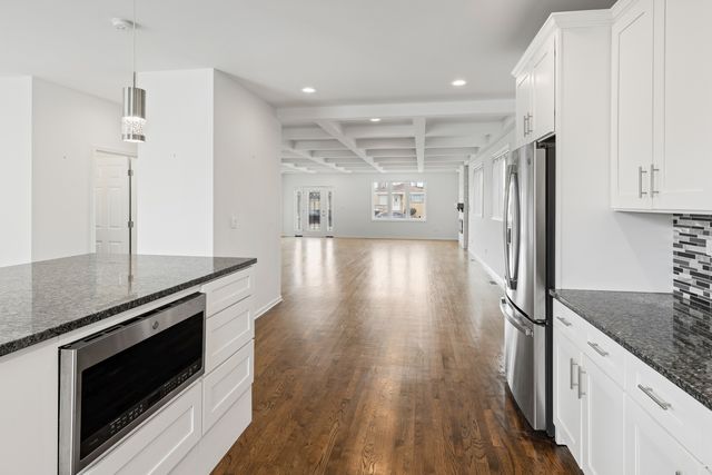 1823 N 35th Avenue, Stone Park, IL 60165