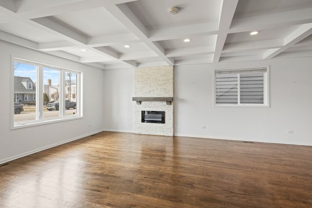 1823 N 35th Avenue, Stone Park, IL 60165