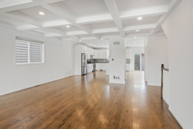 1823 N 35th Avenue, Stone Park, IL 60165