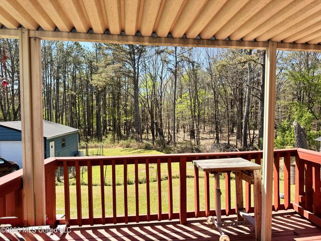 24 Evergreen Lane, Holly Springs, MS 38635