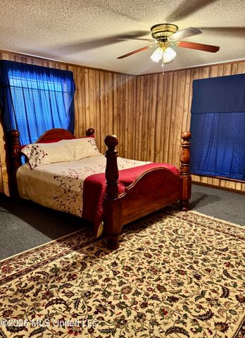 24 Evergreen Lane, Holly Springs, MS 38635