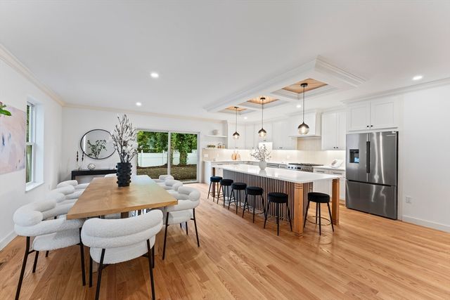 21 Fayette 1, Watertown, MA 02472