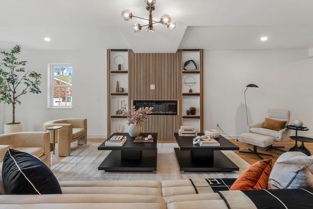 21 Fayette 1, Watertown, MA 02472