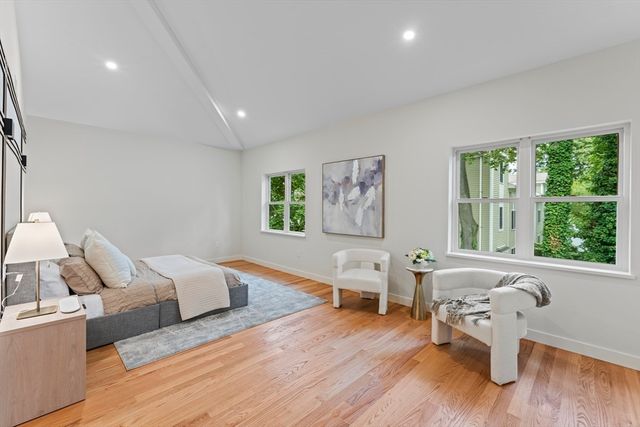 21 Fayette 1, Watertown, MA 02472