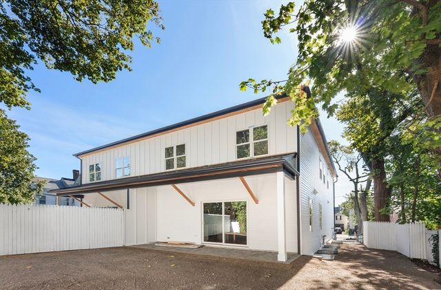 21 Fayette 1, Watertown, MA 02472