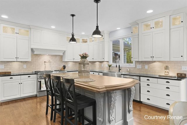 2477 Blackberry Lane, Grand Rapids, MI 49525