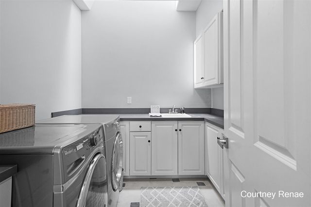 2477 Blackberry Lane, Grand Rapids, MI 49525