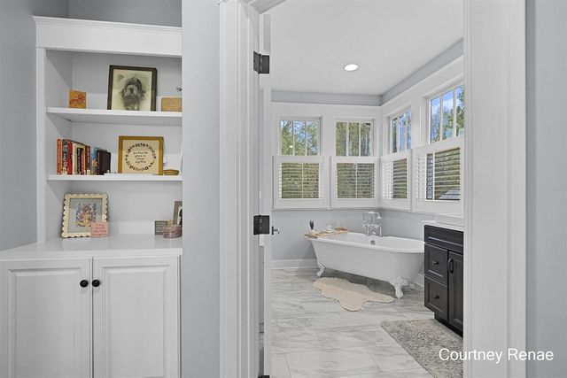 2477 Blackberry Lane, Grand Rapids, MI 49525