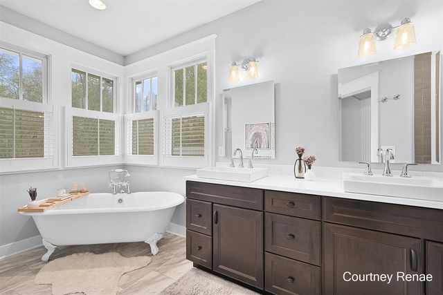 2477 Blackberry Lane, Grand Rapids, MI 49525