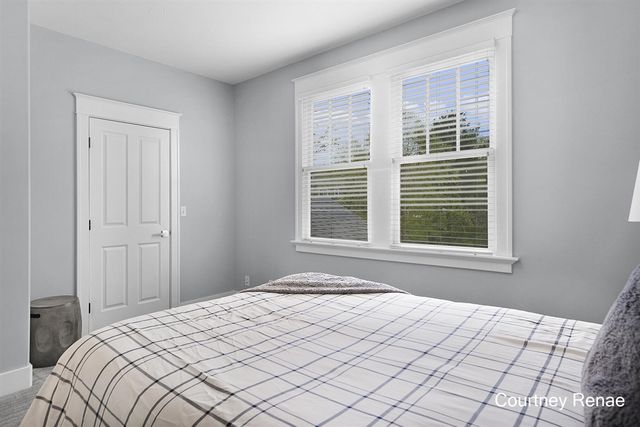 2477 Blackberry Lane, Grand Rapids, MI 49525