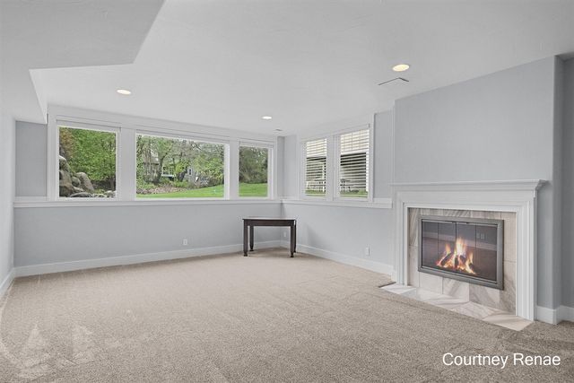 2477 Blackberry Lane, Grand Rapids, MI 49525