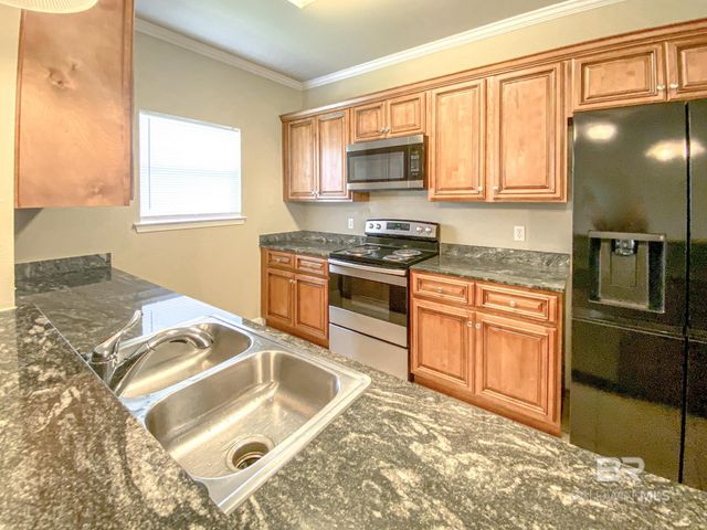 27546 N County Road 66, Loxley, AL 36551