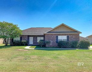 27546 N County Road 66, Loxley, AL 36551