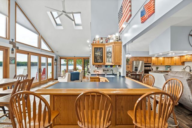 21904 RIVER Road N, Cordova, IL 61242