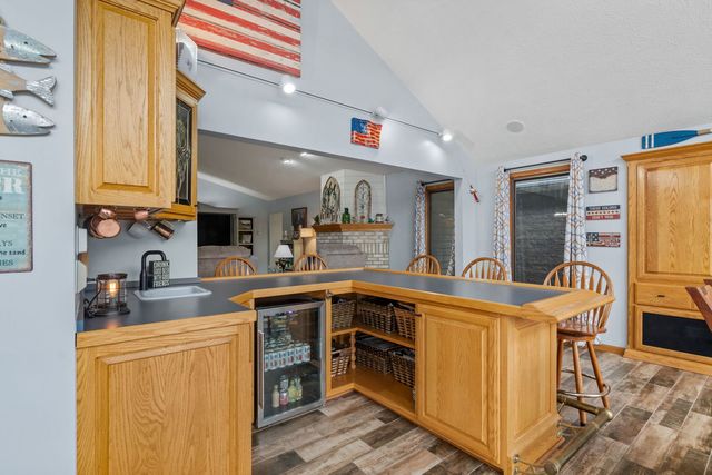 21904 RIVER Road N, Cordova, IL 61242