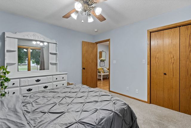 21904 RIVER Road N, Cordova, IL 61242
