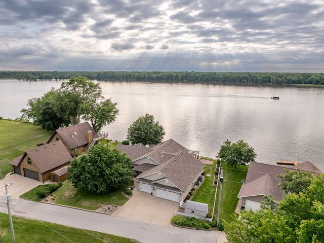 21904 RIVER Road N, Cordova, IL 61242