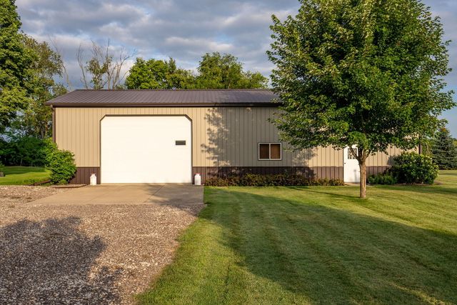 21904 RIVER Road N, Cordova, IL 61242