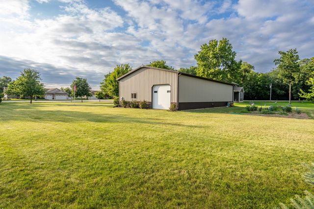 21904 RIVER Road N, Cordova, IL 61242