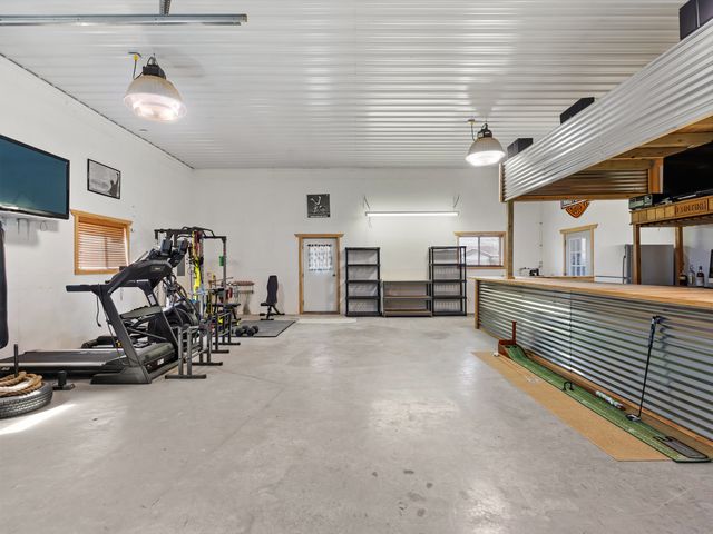 21904 RIVER Road N, Cordova, IL 61242