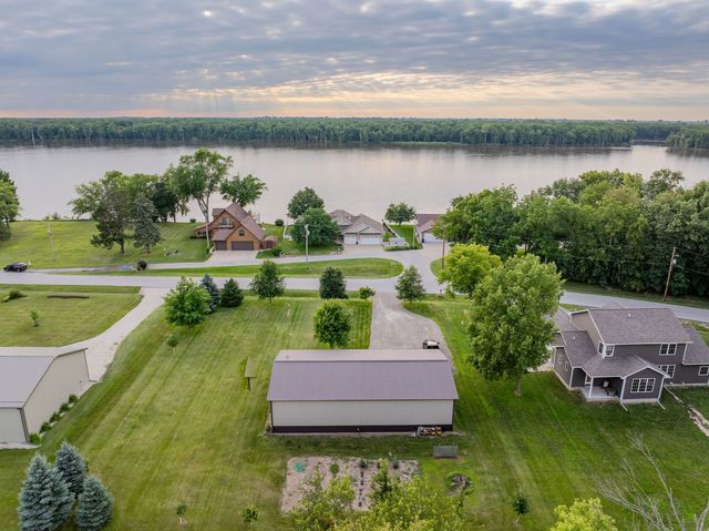 21904 RIVER Road N, Cordova, IL 61242