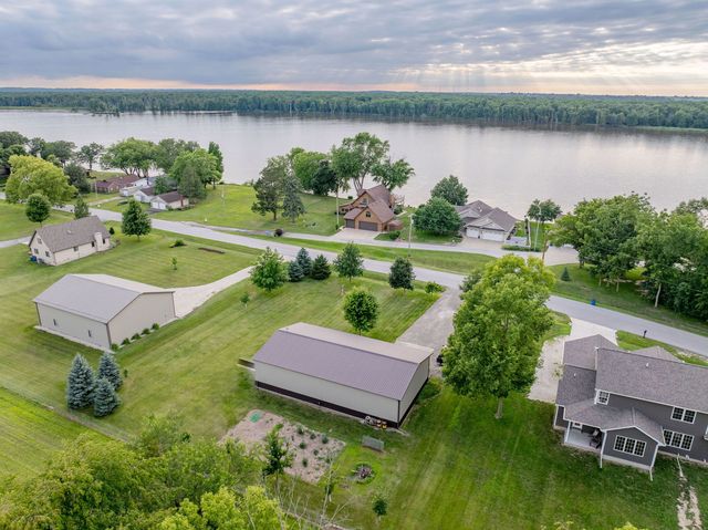 21904 RIVER Road N, Cordova, IL 61242