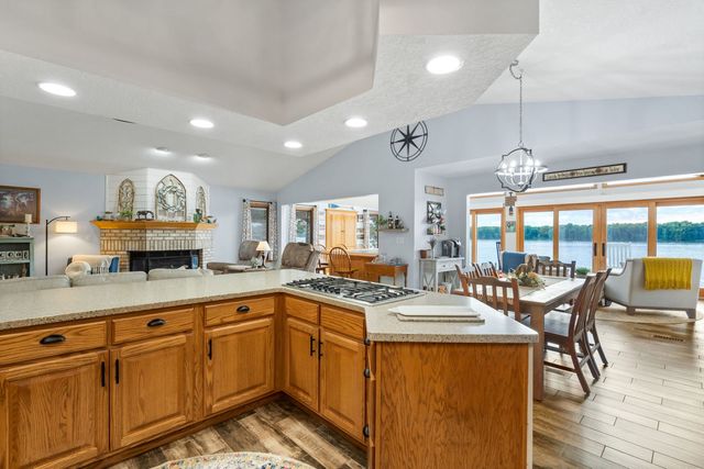 21904 RIVER Road N, Cordova, IL 61242