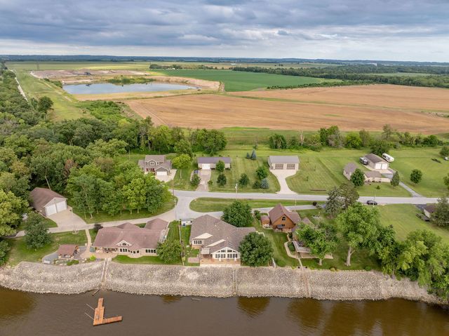 21904 RIVER Road N, Cordova, IL 61242