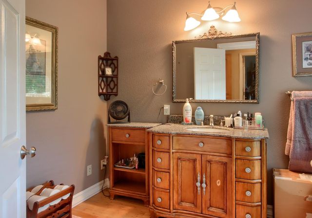 42625 Red Top Mountain Court, Coarsegold, CA 93614