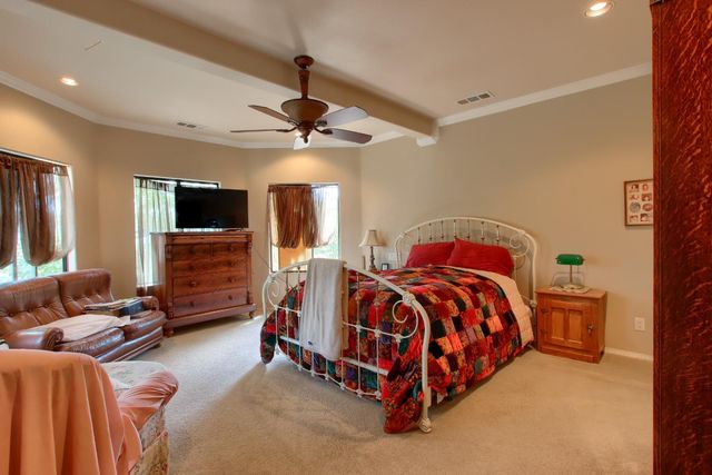 42625 Red Top Mountain Court, Coarsegold, CA 93614