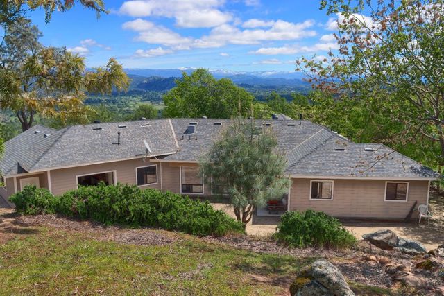 42625 Red Top Mountain Court, Coarsegold, CA 93614