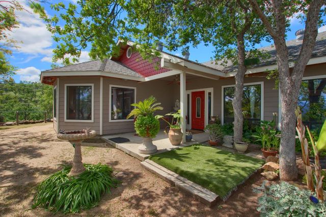 42625 Red Top Mountain Court, Coarsegold, CA 93614
