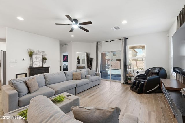 918 W Calle Lindo Clavel, Sahuarita, AZ 85629