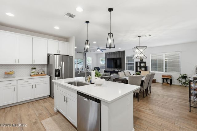 918 W Calle Lindo Clavel, Sahuarita, AZ 85629